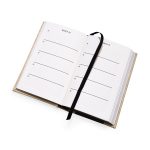 One Line a Day: A Five-Year Memory Book - Clothbound