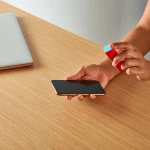 MoMA Touchscreen Mist Cleaner - Blue