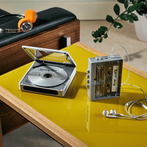 DM13 BT Portable CD Player